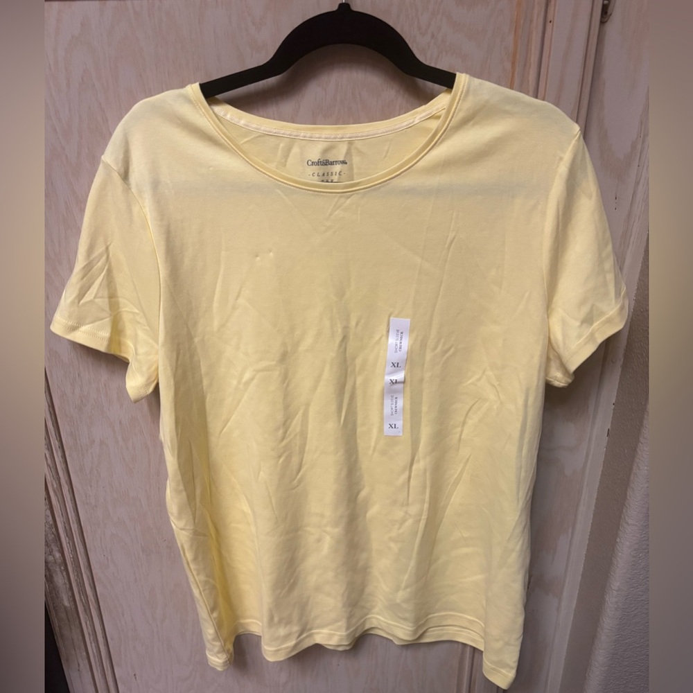 NEW Croft Barrow Size XL The‎ Classic Tee Yellow Crew Neck Short Sleeve Top
